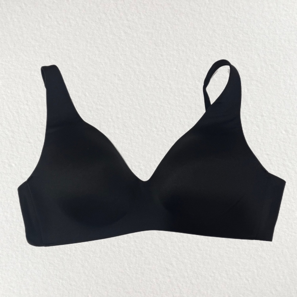 Wacoal wireless  black bra unlined size small